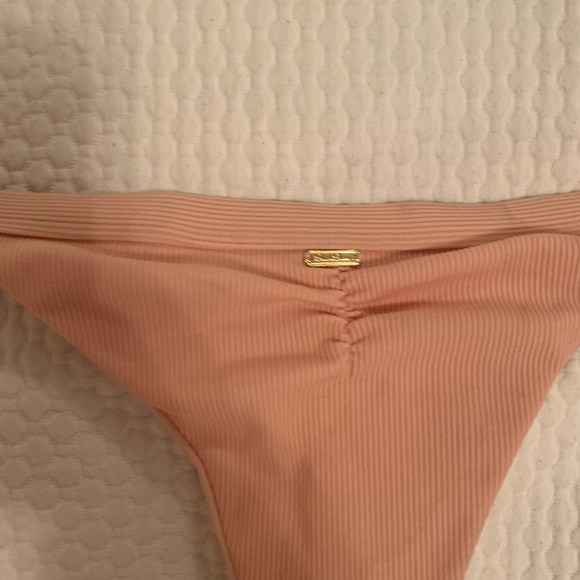 Beach Bunny Bottoms - Picture 5 of 5